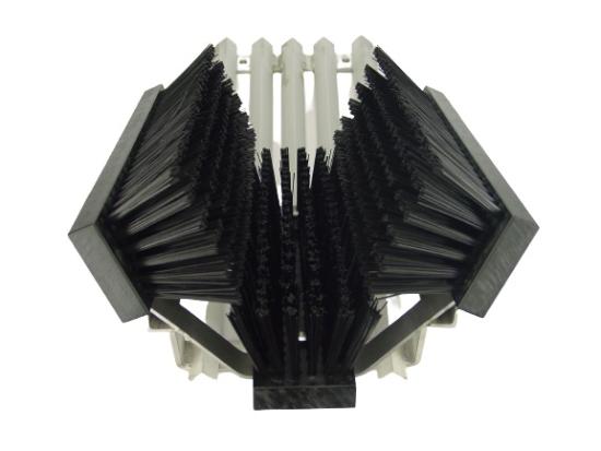 Stiefelreiniger mit Rost aus Edelstahl (V2A) aus schwarzem Polyethylen und schwarzen PVC Bürsten